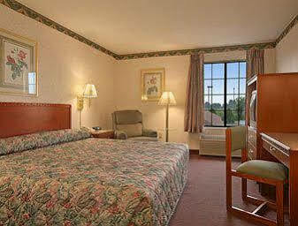 Super 8 By Wyndham Rochester Exterior foto